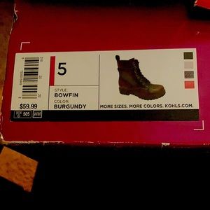 COMBAT BOOTS.  BRAND NEW!